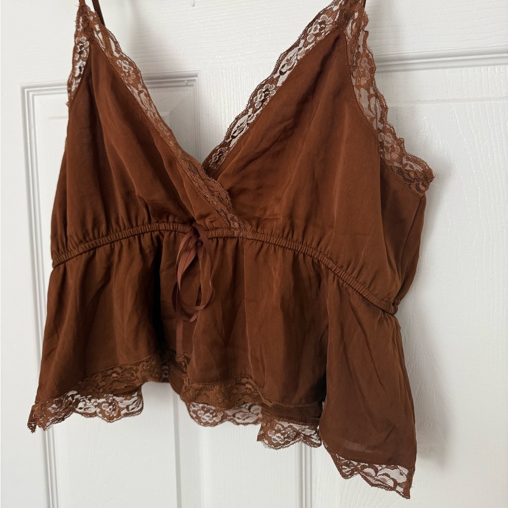 american eagle cropped lace tank